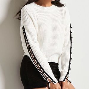 FOREVER 21 WHITE RIBBED O-RING SWEATER